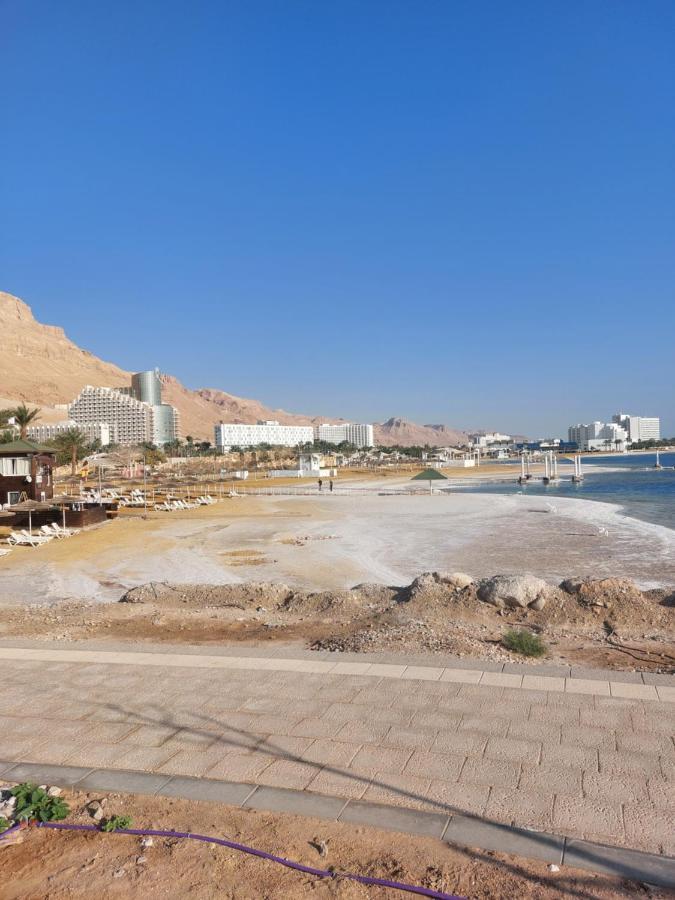המקום של כרמית Neve Zohar Exterior foto